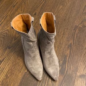 Oasis society short gray suede cowboy boot
